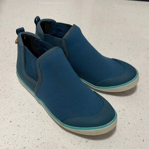 Bogs Navy Blue Boy's Slip-On ankle boots